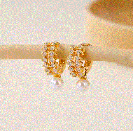 Women's Fashion Pearl Earring