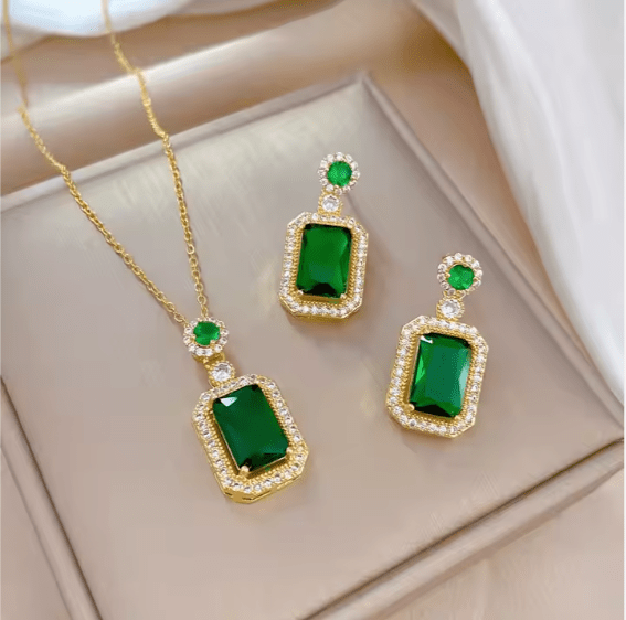 Royal Gemstone Necklace Set