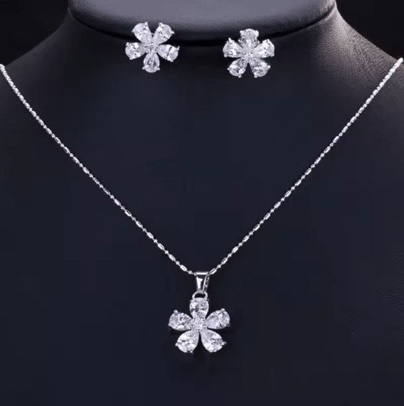 Zircon Petal Flower Necklace Set